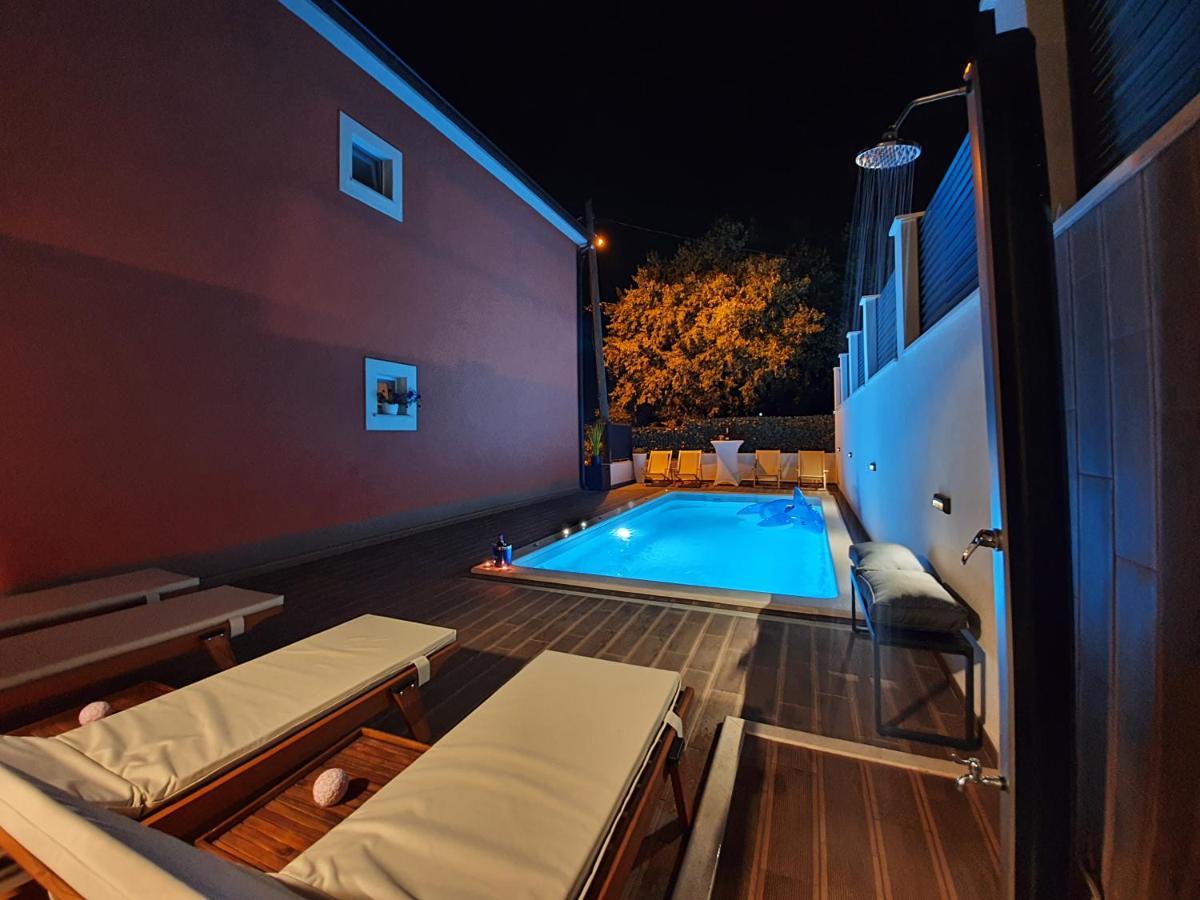 Villa With A Heated Pool Near Split With Magnificent View Солин Экстерьер фото